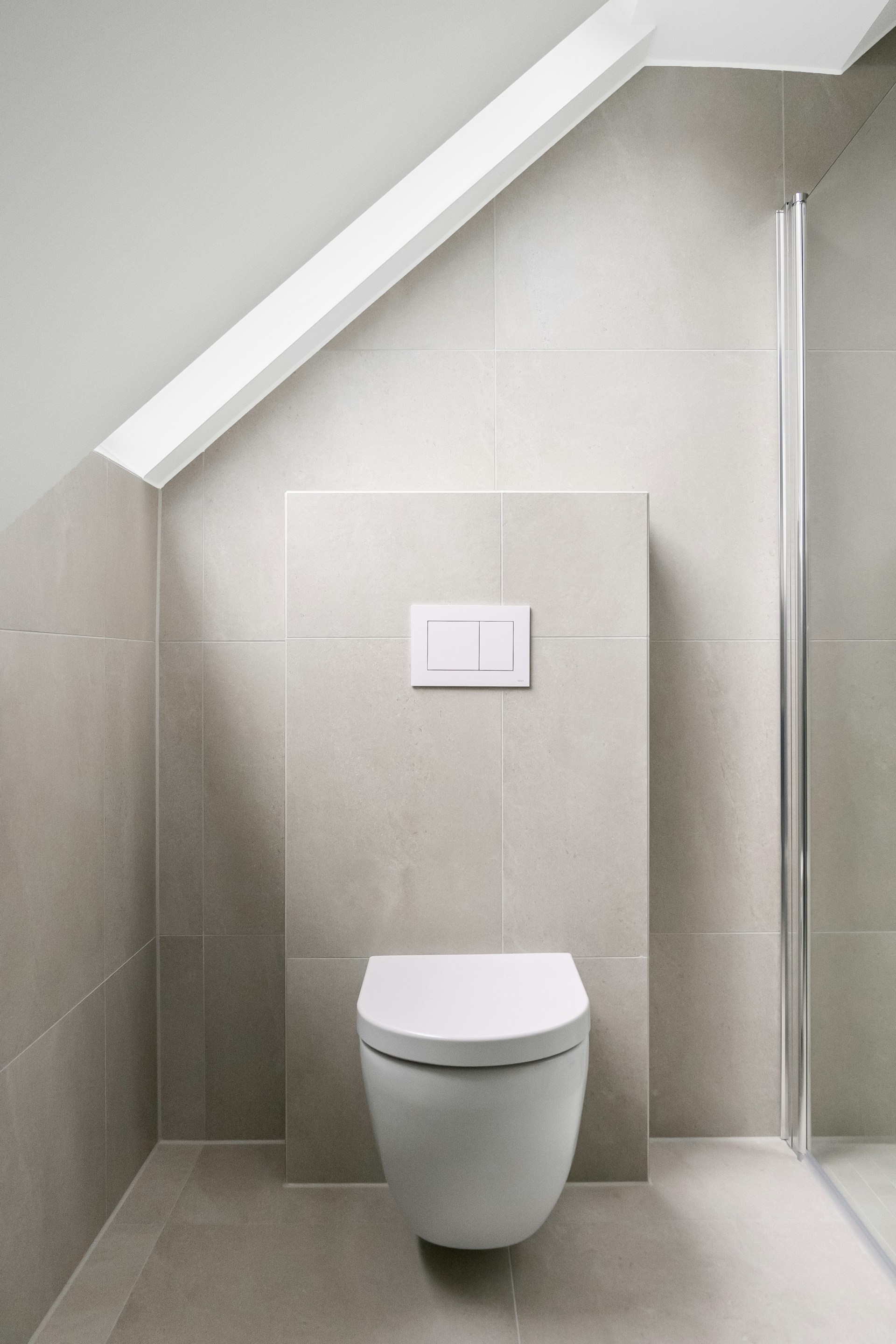 Toilet Flush Keeps Running or Won't Flush Properly in Noida