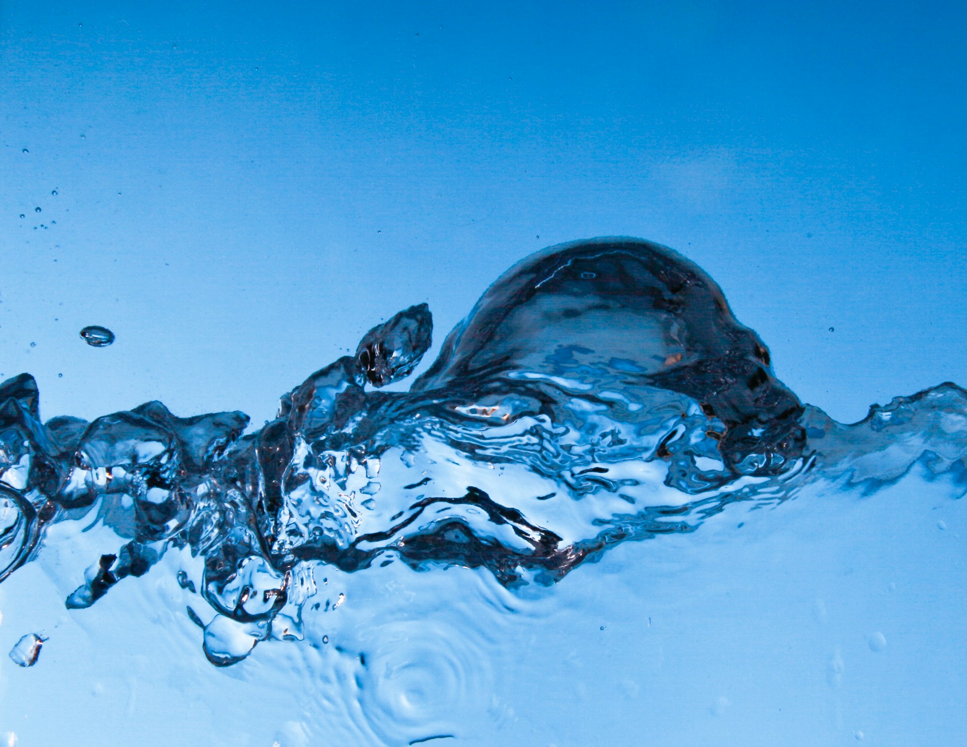 How to Prevent and Remove Hard Water Scaling on Taps, Showerheads & Pipes in Noida